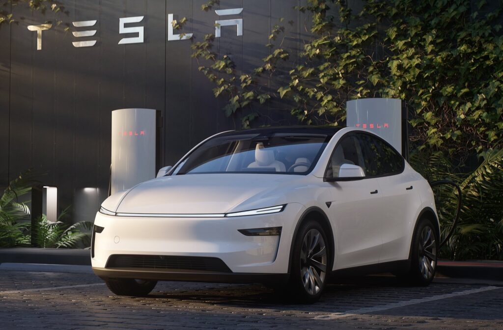 Tesla-Model_Y-2025