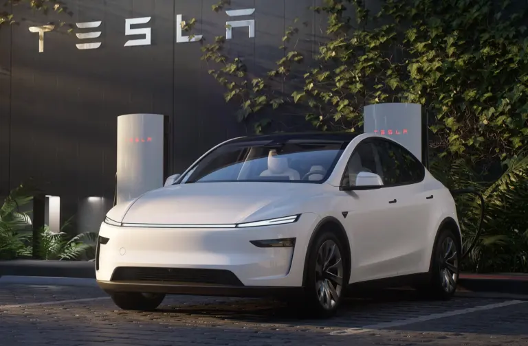 2025 Tesla Model Y Juniper Testbericht: Ein elegantes Elektro-SUV mit verbesserter Leistung und Effizienz