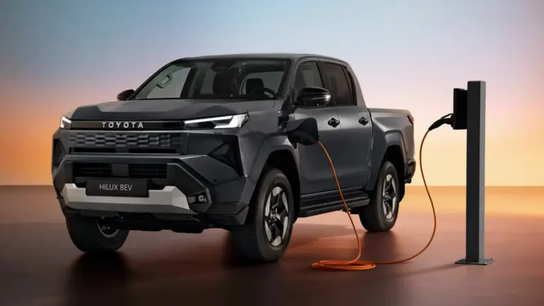 Das unzerstörbare Paradoxon: Warum der Toyota Hilux 2026 nur scheinbar aufholt, aber das einzig wahre Nutzfahrzeug für den DACH-Markt bleibt