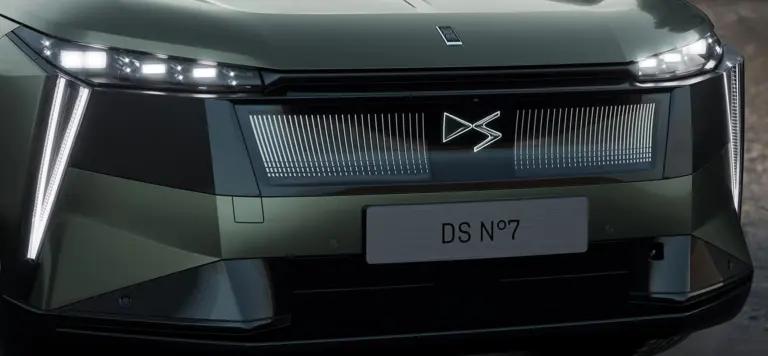 DS N°7 bestellen 2026: Welche Variante lohnt sich – Hybrid Pallas oder 740-km-E-Tense?
