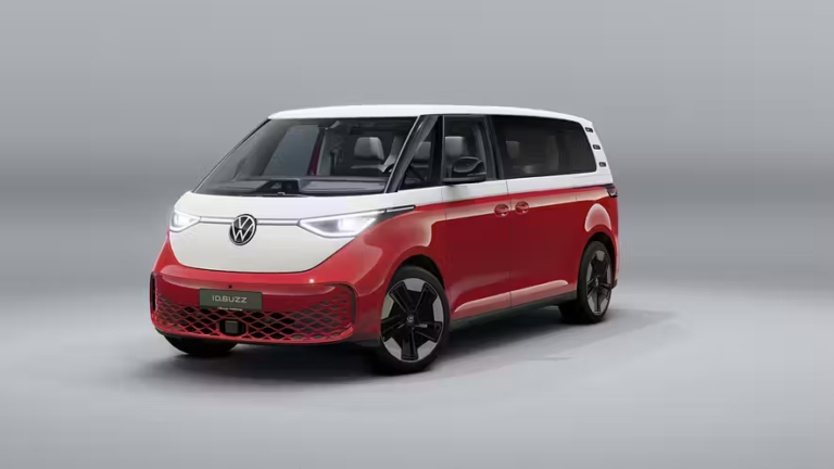 VW ID.Buzz Pro 4MOTION bestellen 2026: Welche Variante lohnt sich – kurzer oder langer Radstand?
