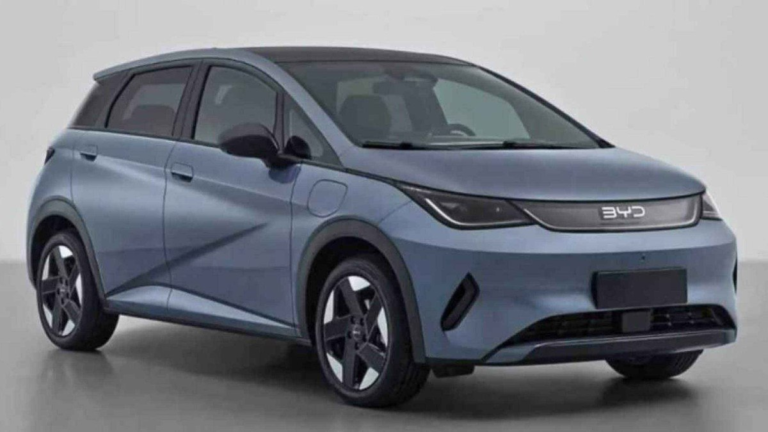 China Hybrid Strafzoll: 15 Prozent, eine Frist im Oktober und ein Schlupfloch, das sich schließt