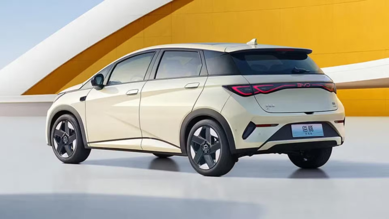 BYD Dolphin G DM-i 2026: Der Hybrid-Kleinwagen aus Ungarn – Daten, Preis, Premiere am 11. Juni